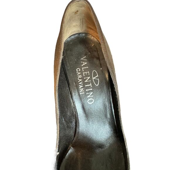 Valentino Garavani Vintage Chocolate Brown Classic Satin Pumps - Picture 4 of 12
